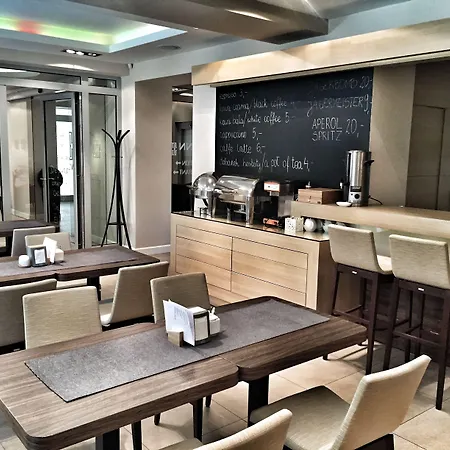 Hotel apartamentowy Liv'inn 4*