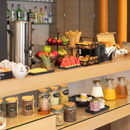 Hotel apartamentowy Liv'inn 4*