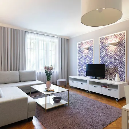 Aparthotel Liv'inn 4*