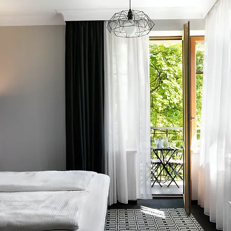 Aparthotel Liv'inn 4*