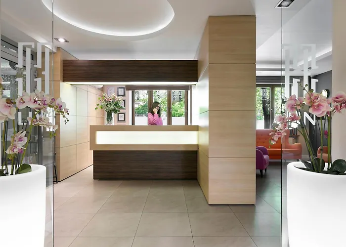 Apartahotel Liv'inn 4*